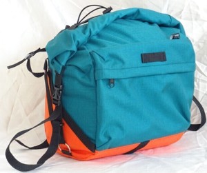 The front pocket of the Prickly Gorse 20L handlebar bag has darts at the four squared off corners to increase the volume